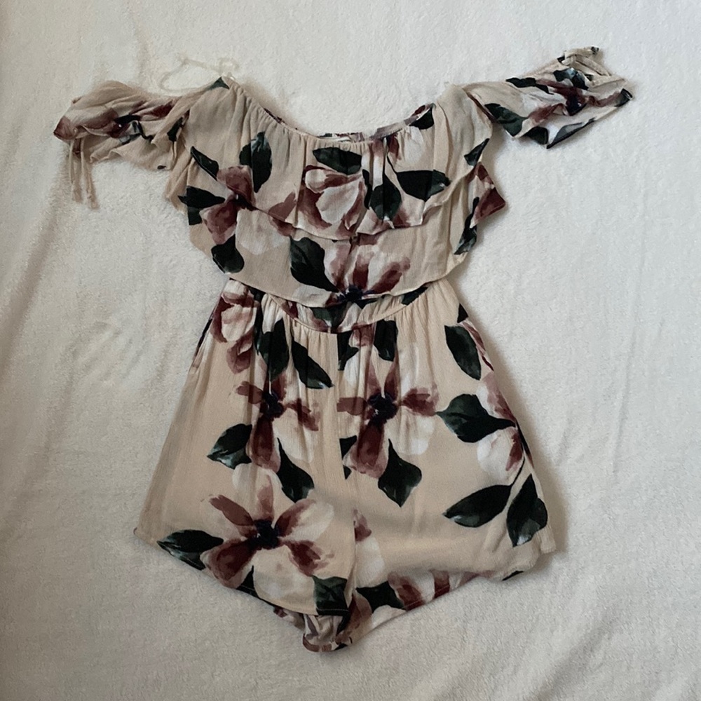 American Eagle Floral Romper